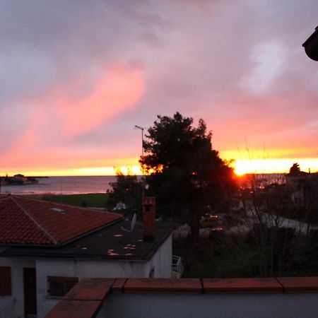 Apartments With A Parking Space Karigador, Novigrad - 2534 Bagian luar foto
