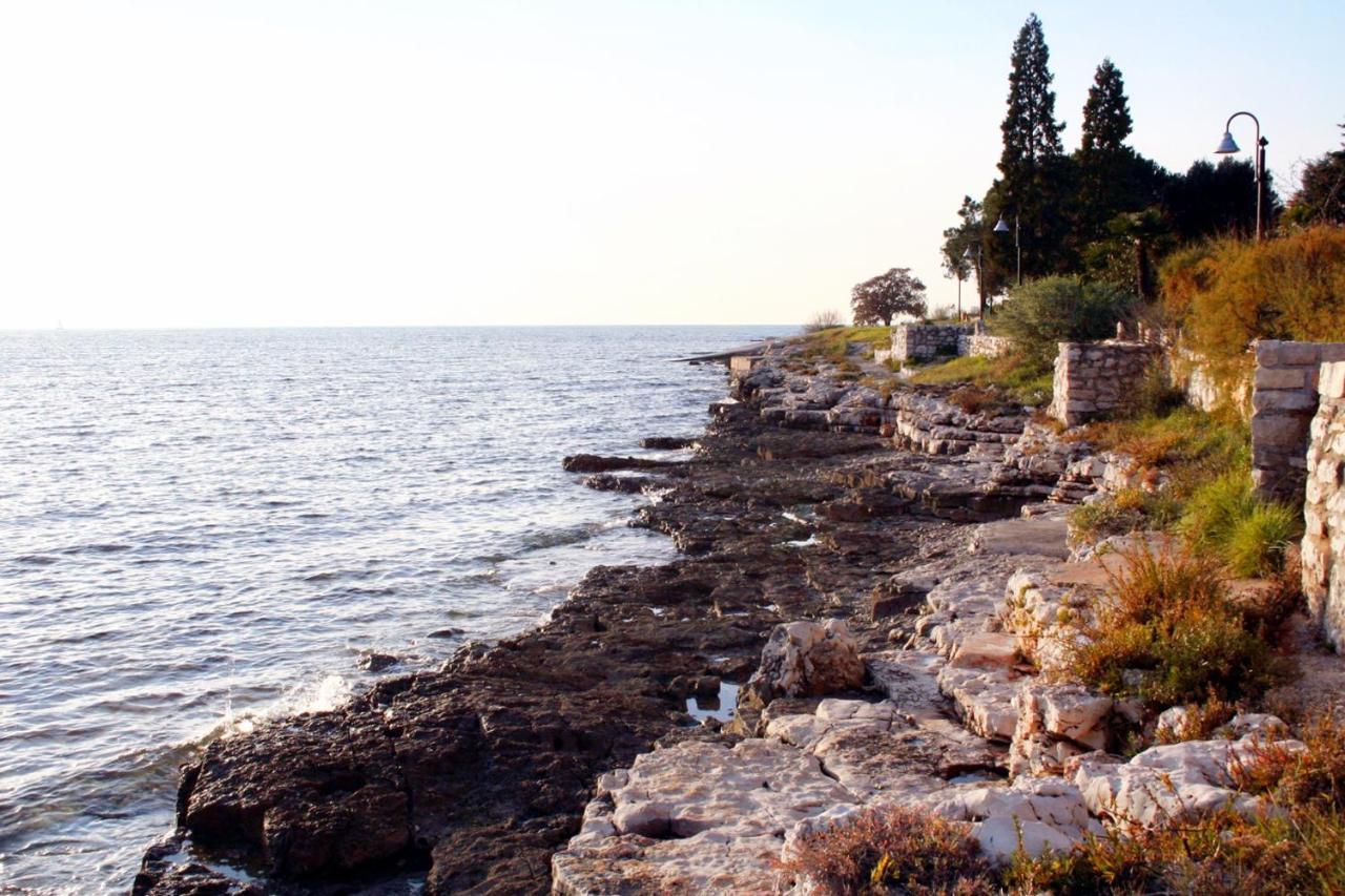 Apartments With A Parking Space Karigador, Novigrad - 2534 Bagian luar foto