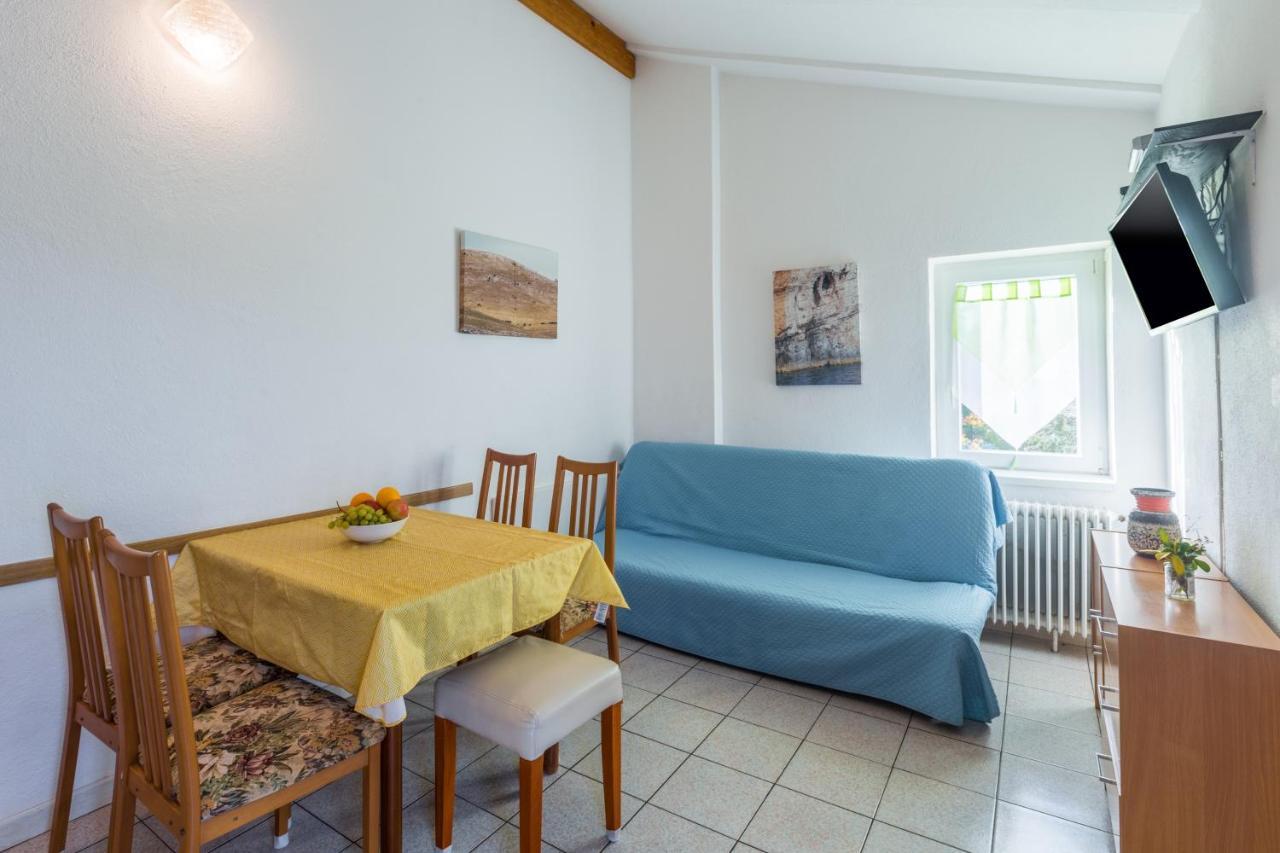 Apartments With A Parking Space Karigador, Novigrad - 2534 Bagian luar foto